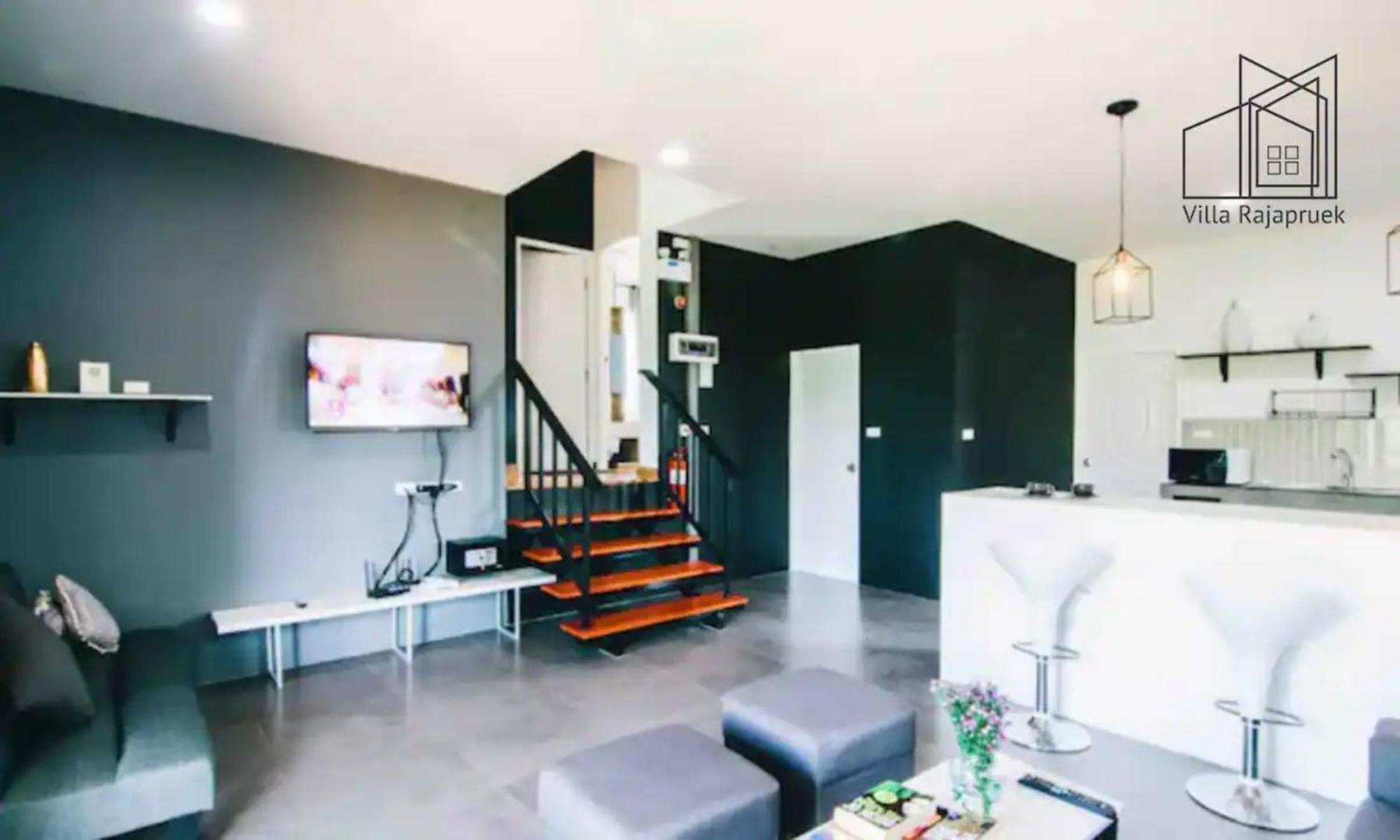 Villa Rajapruek Entire 3 Villas 7 Bedrooms Near Airport 치앙마이 외부 사진